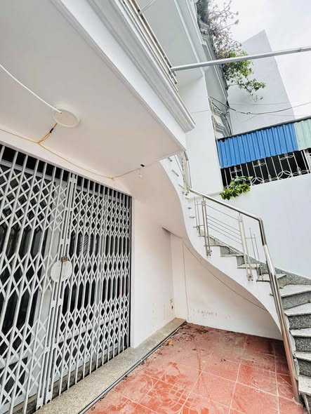 Nhà mặt đường Đông Trà, Lê Chân, Hải Phòng 98m² giá 9 tỷ - Kinh doanh thuận lợi!