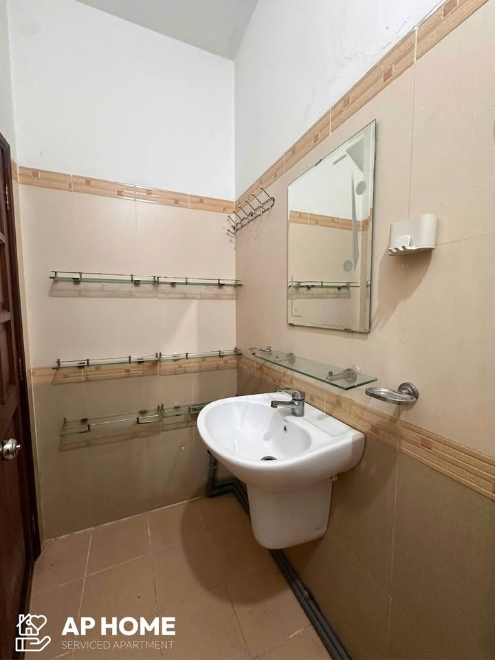 Căn hộ cho thuê tại Phan Huy Ích, Tân Bình 2PN giá chỉ 7 triệu - Sẵn sàng vào ở!