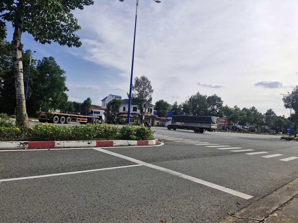 Đất nền mặt tiền Vành Đai 4 Bến Cát 150m² giá chỉ 2 tỷ - Cơ hội đầu tư vàng!