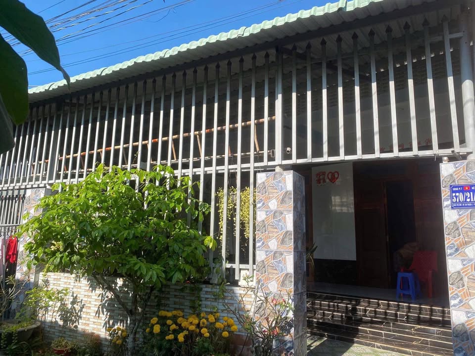 Nhà riêng hẻm 570 Châu Thị Kim, Tân An 176m² giá 2.6 tỷ - Thiết kế sang trọng, chính chủ bán!