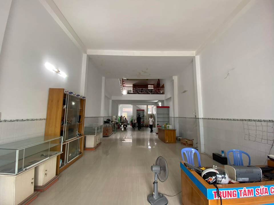 Nhà mặt tiền Trường Chinh, Trảng Bom 162m² chỉ 12 triệu/tháng - Kinh doanh đắc địa!