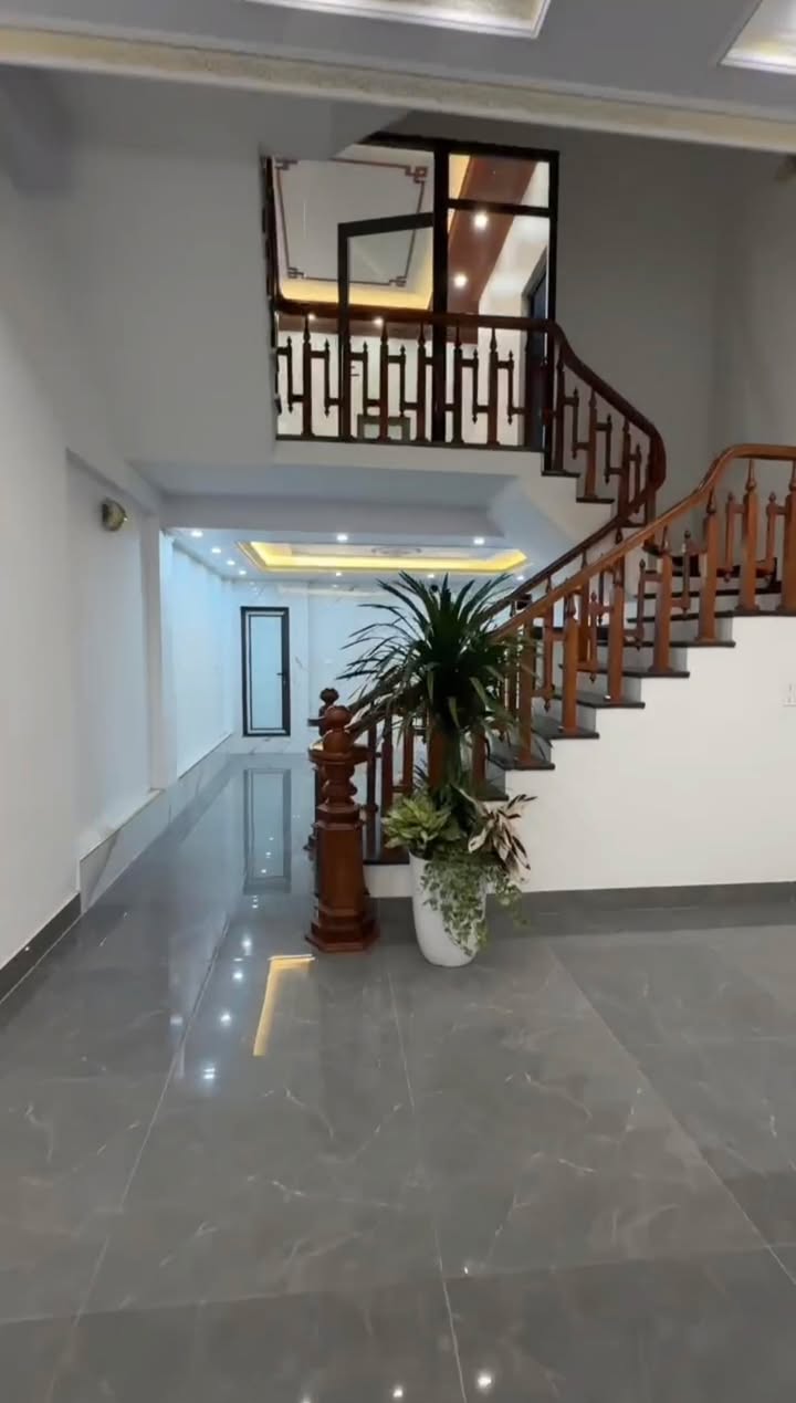 Nhà 4 tầng đường Trần Hưng Đạo, Bắc Ninh 68m² giá 9 tỷ - Vị trí đắc địa