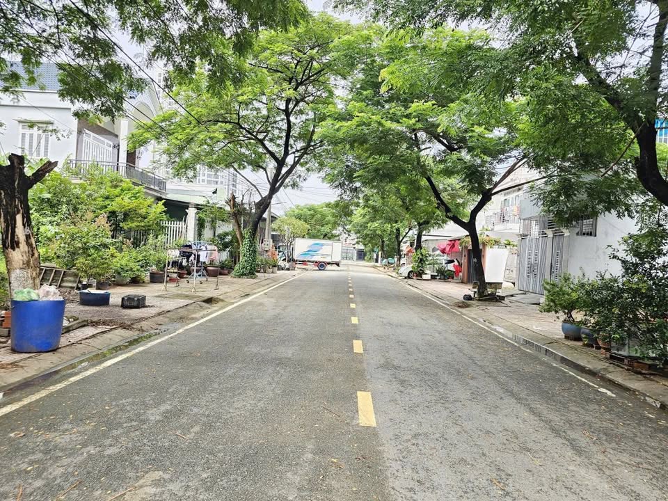 Đất nền khu dân cư Châu Thới, Dĩ An 100m² giá 4.85 tỷ - Đầu tư sinh lời ngay!