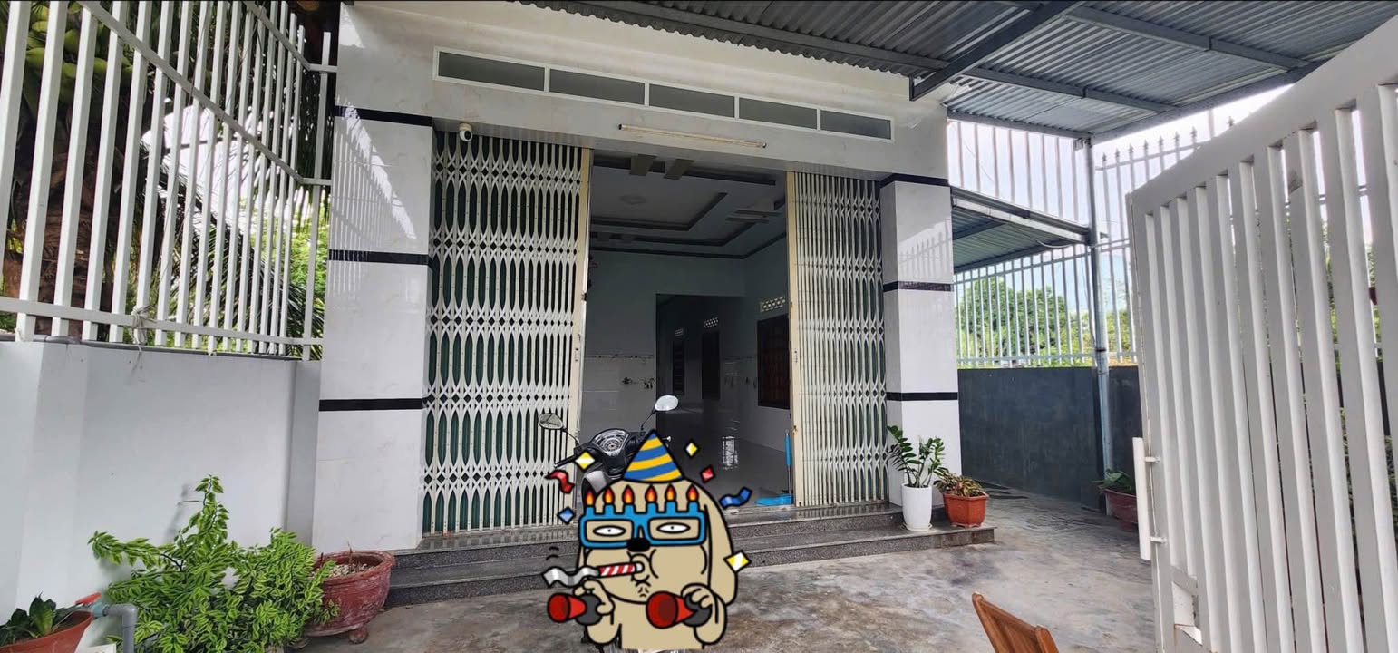 Nhà cấp 4 Vạn Ninh 175m² giá 1.3 tỷ - Hướng Đông Bắc, ô tô vào thoải mái!