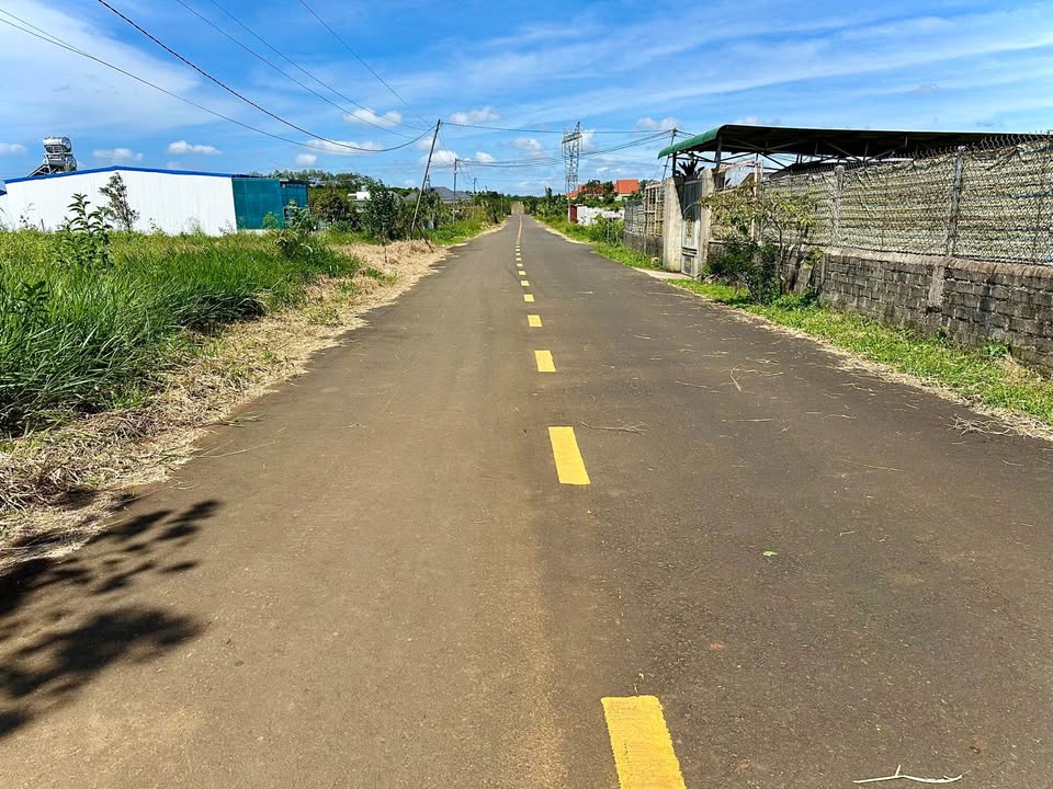 Đất mặt tiền Nguyễn Trãi, phường 2, Bảo Lộc 715m² giá 3.8 tỷ - Cơ hội đầu tư tốt!