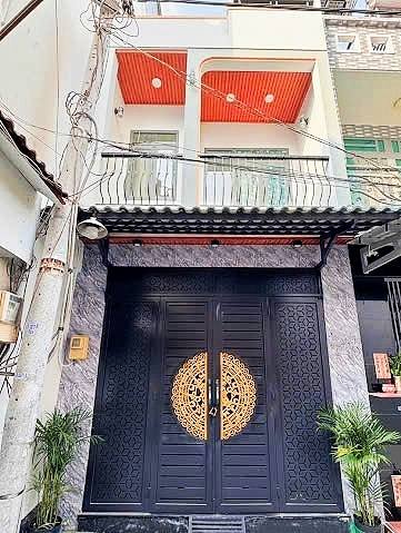 Nhà riêng quận Bình Tân 46m² giá 4.98 tỷ - Mặt tiền sát công viên Kênh Nước Đen!