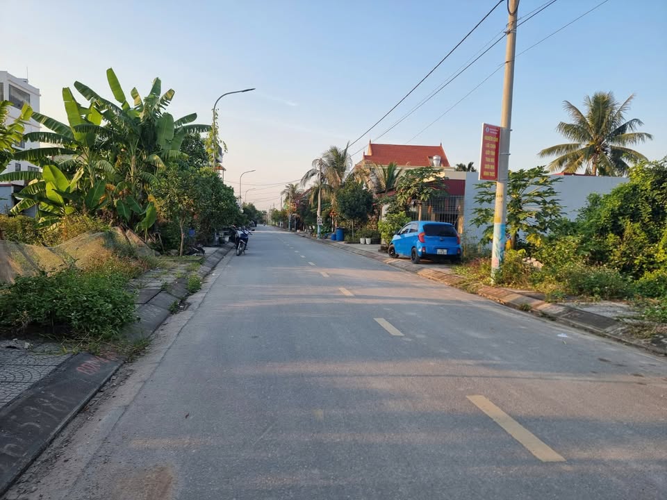 Đất nền Dương Kinh 107m² giá 3,1 tỷ - Khu dân cư sầm uất, giao thông thuận lợi!