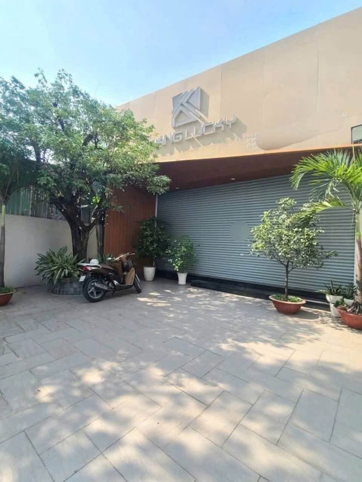 Cho thuê mặt bằng FrontHouse 150m² tại Vòng Xoay Hiệp Thành 3 - Giá 22 triệu/tháng!