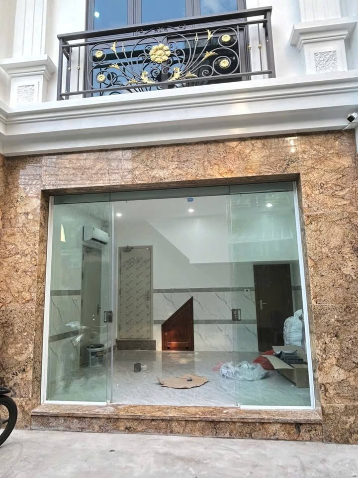 Phòng cho thuê tại Ngõ 56 Doãn Kế Thiện, Cầu Giấy 26m² - Ô tô đỗ cửa, vào ở ngay!