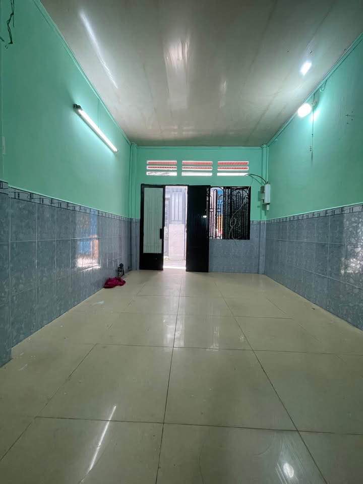 Nhà nguyên căn 2PN tại Trần Quang Diệu, Quận 3 - Chỉ 7.8 triệu/tháng!