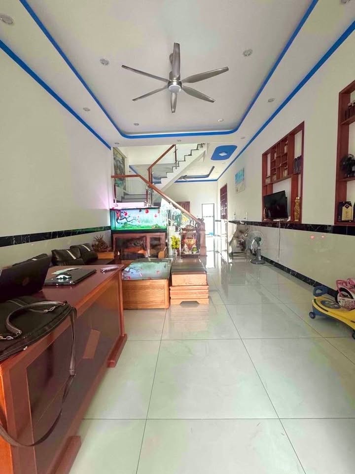 Nhà mặt tiền đường Nguyễn Thị Tươi, Dĩ An 100m² - Kinh doanh đa ngành nghề!