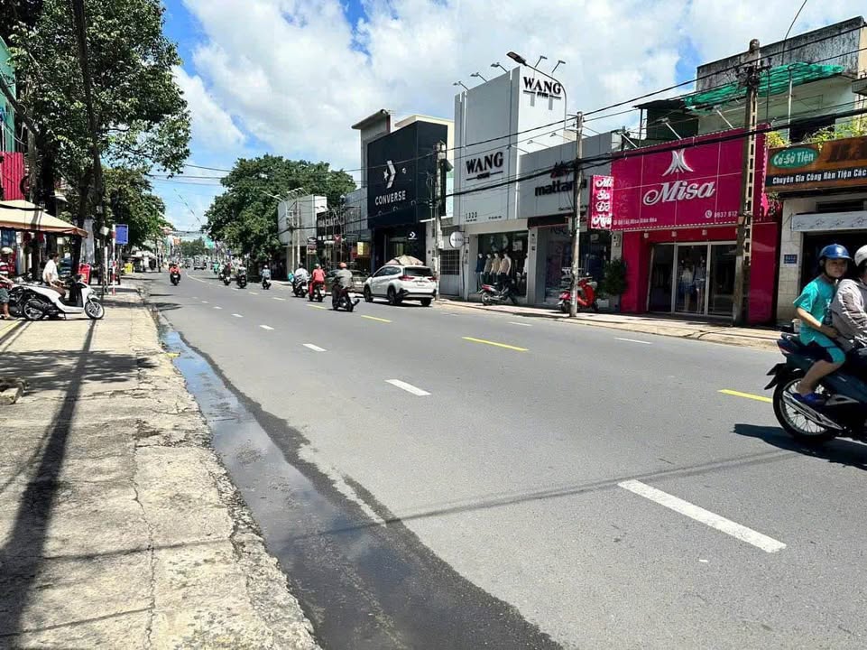 Nhà phố Biên Hòa 105m² giá 8 tỷ - Đầu tư sinh lời ngay!