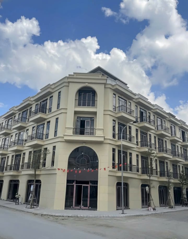 Shophouse Hồng Bàng Midtown Hải Phòng 63m² giá 1.4 tỷ - Mặt tiền đẹp, kinh doanh ngay!