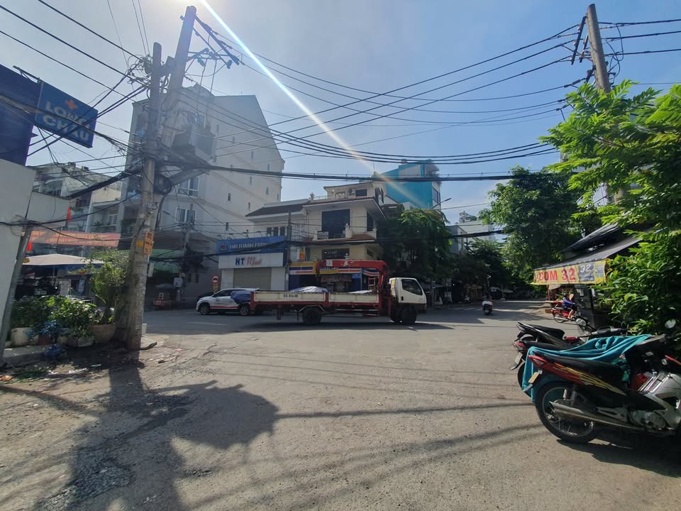 Nhà hẻm Nguyễn Cửu Vân, Bình Thạnh 87.6m² - Vị trí đắc địa, xe hơi vào tận nhà!