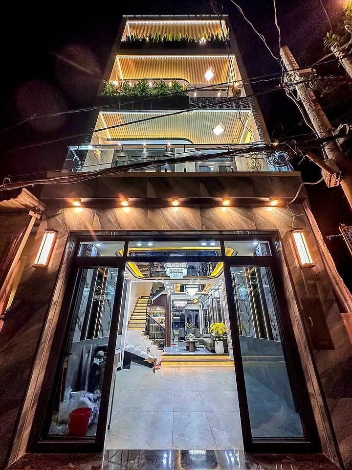 Nhà phố hiện đại Đào Tông Nguyên 120m² giá 12 tỷ - Sẵn sàng vào ở!