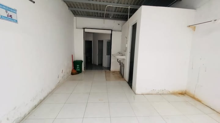 Nhà mặt tiền Lê Văn Lương, xã Nhơn Đức, Nhà Bè 144m² giá 6.85 tỷ - Đầu tư sinh lời tốt!