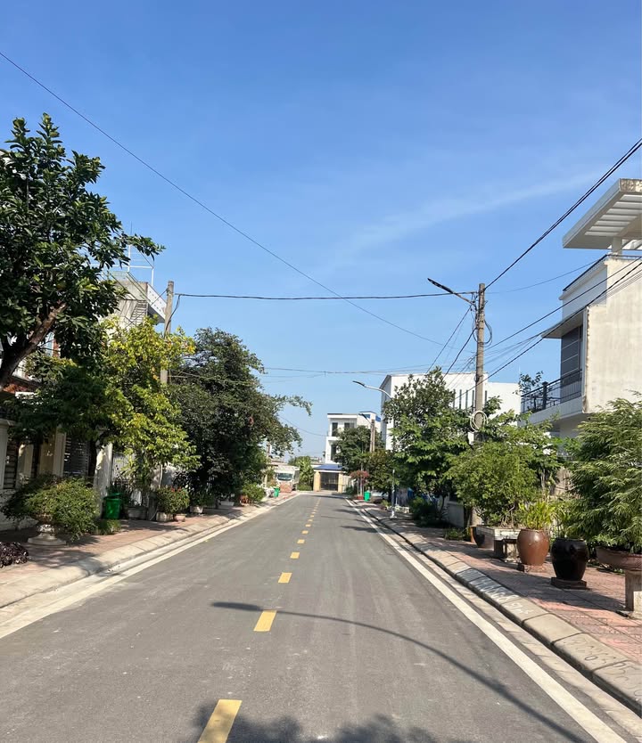 Đất nền Chung cư Lương Quán 195m² giá 5.75 tỷ - Đầu tư sinh lời tuyệt vời!