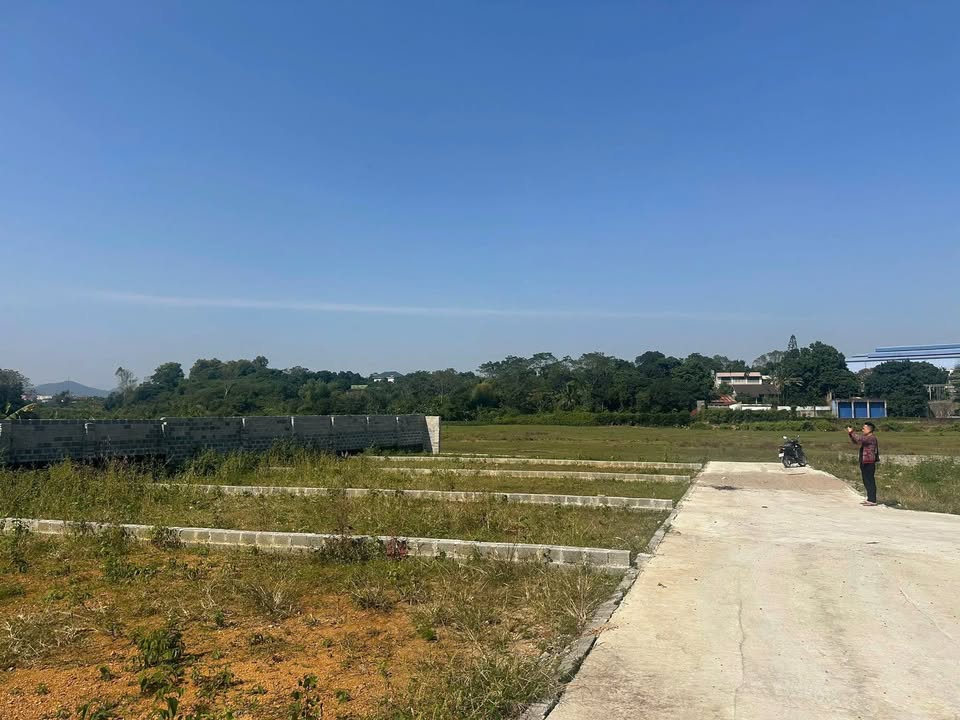 Đất nền Hòa Thạch Quốc Oai 100m² giá 1 tỷ - View đồng thoáng mát, đường rộng