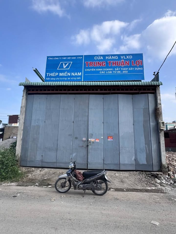 Xưởng Bà Điểm Hóc Môn 160m² giá 7.8 tỷ - Đường nhựa rộng rãi, thuận tiện!
