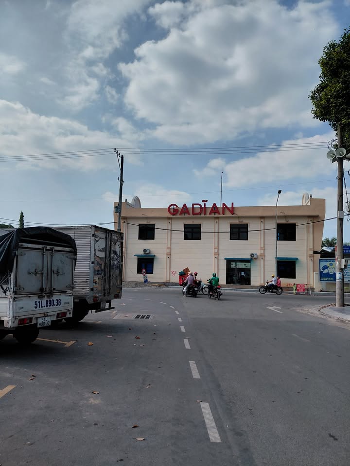 Lô đất 68m² tại Dĩ An giá 2.99 tỷ - Sổ đỏ chính chủ, nhanh tay sở hữu!