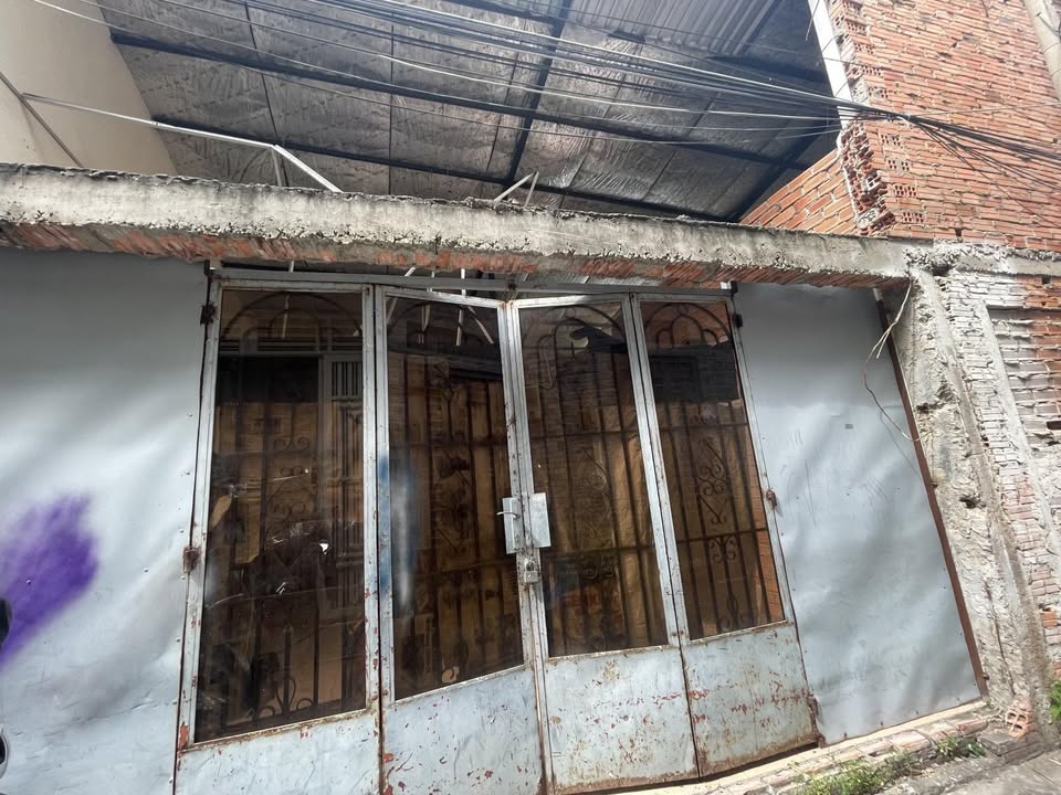 Nhà riêng Hiệp Bình Chánh 63m² giá 4.2 tỷ - Tiện xây mới ngay sát Bình Thạnh!