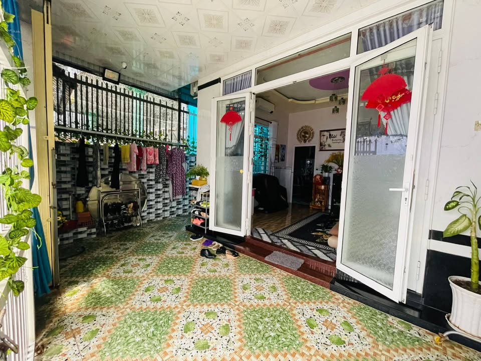 Nhà hẻm Sư Thiện Ân, Vĩnh Bảo, Rạch Giá 105m² giá 1.8 tỷ - Chính chủ bán gấp!