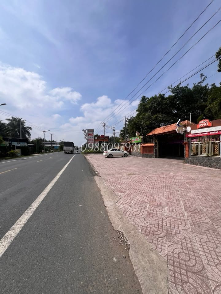 Đất mặt tiền Quốc lộ 60, 576m² giá 2.9 tỷ - Kinh doanh sầm uất!