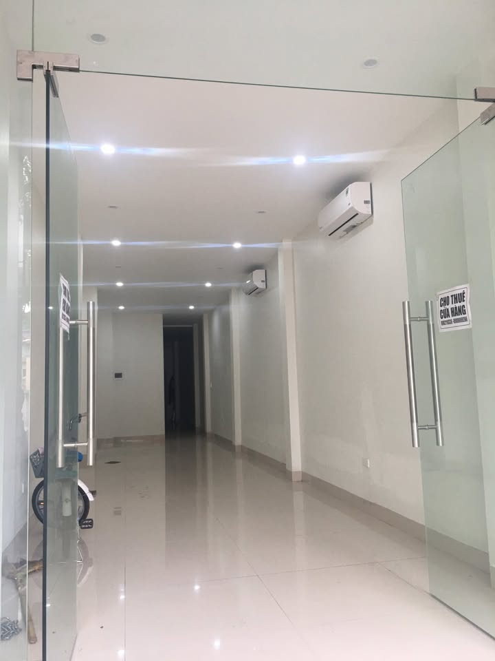 Cửa hàng mặt phố Trần Cung, Bắc Từ Liêm 70m² - Giá thuê cực tốt!