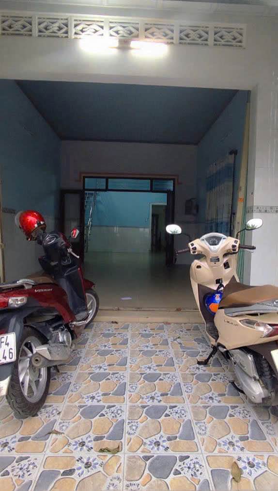 Nhà mặt tiền đường Nguyễn Văn Tỏ, Biên Hòa 81m² giá 3.6 tỷ - Kinh doanh sầm uất!