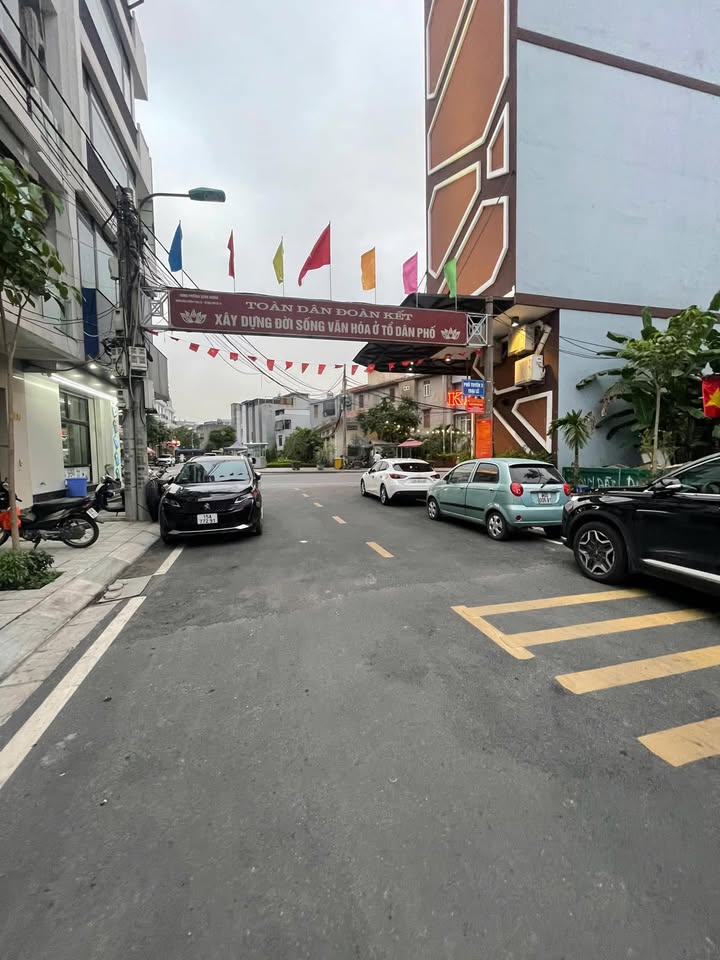 Bán FrontHouse mặt đường Trại Lẻ, Hải Phòng 81m² giá 11.5 tỷ - Vị trí đắc địa cho thuê ngay!