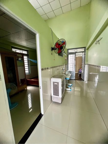 Nhà cấp 4 Gia Tân 2, Thống Nhất, 108m² chỉ 1.8 tỷ - Bán gấp, mặt đường lớn!