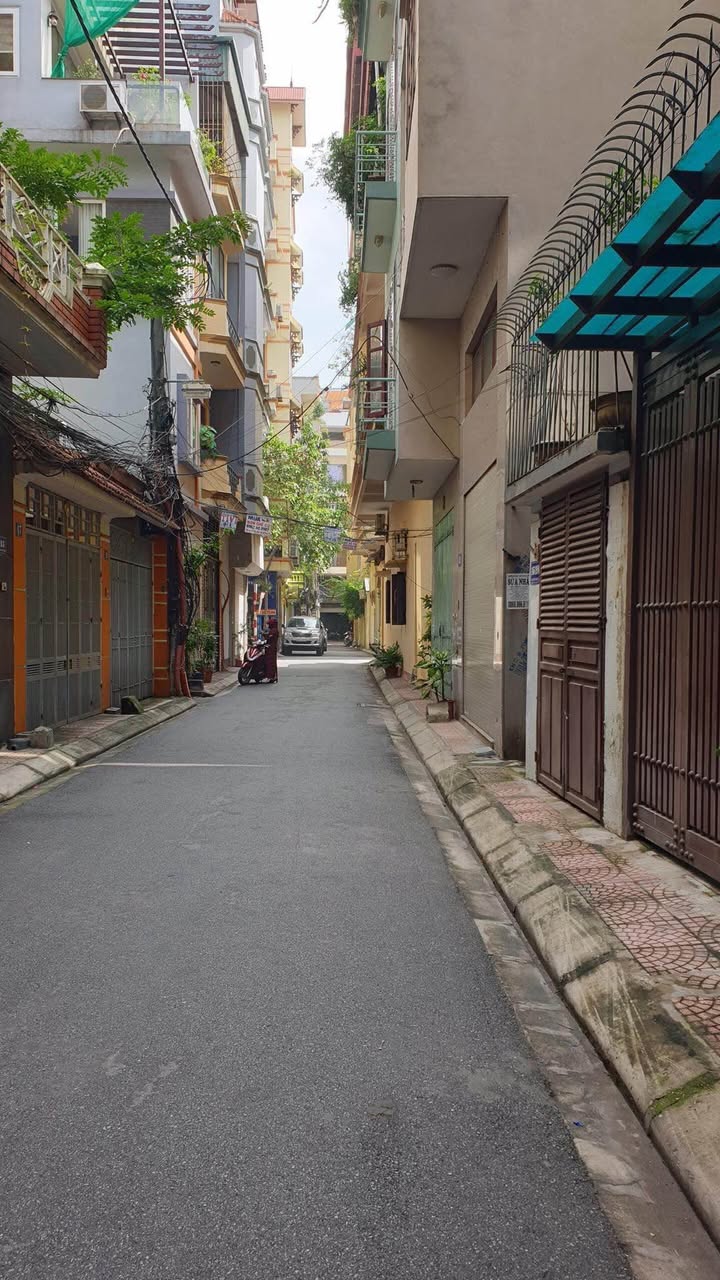 Nhà Ngọc Thụy Long Biên 41m² giá thỏa thuận - Sổ đỏ chính chủ, giao dịch ngay!