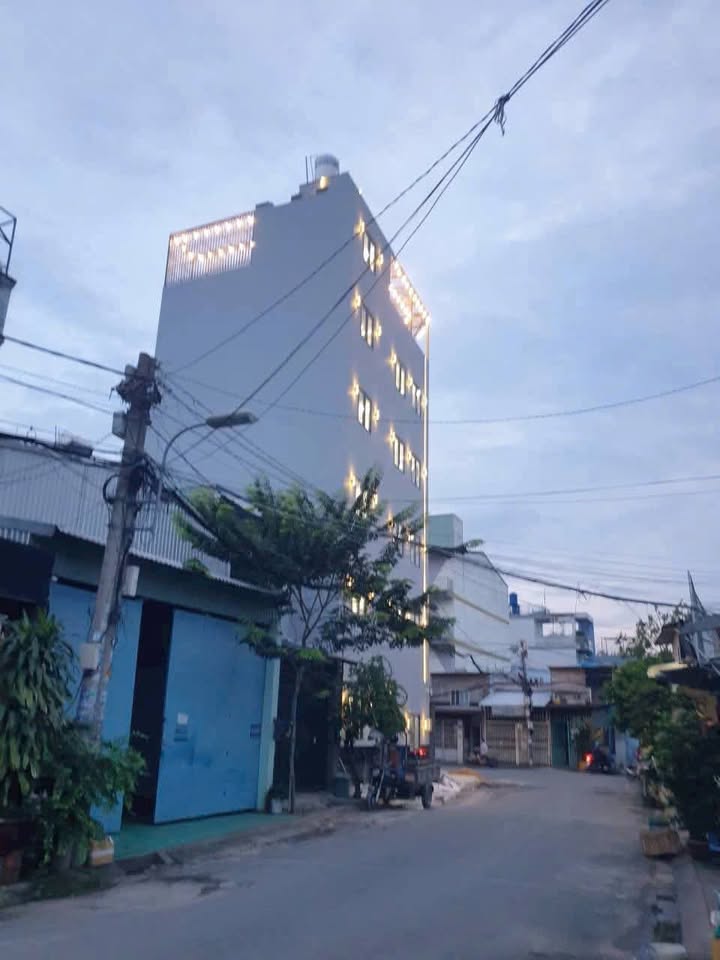 Bán nhà mặt tiền đường Tân Thới Nhất 172m² giá 12 tỷ - Vị trí đắc địa gần Quốc lộ 1A!