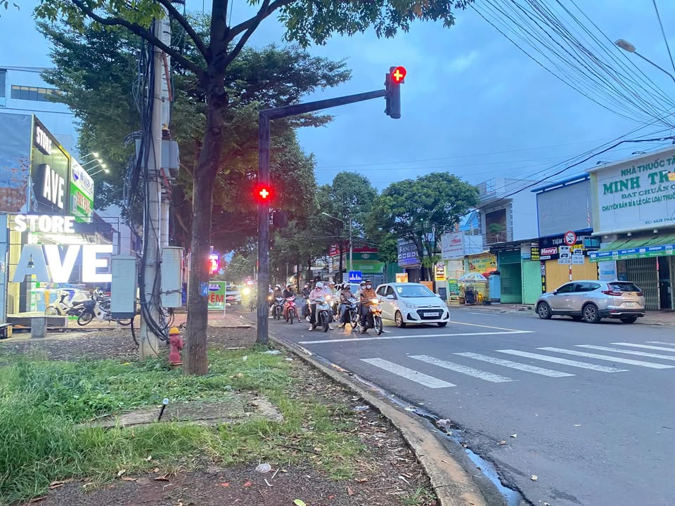 Đất mặt tiền kinh doanh góc 2 mặt tiền Phan Bội Châu 100m² giá 8 tỷ - Đầu tư sinh lời ngay!