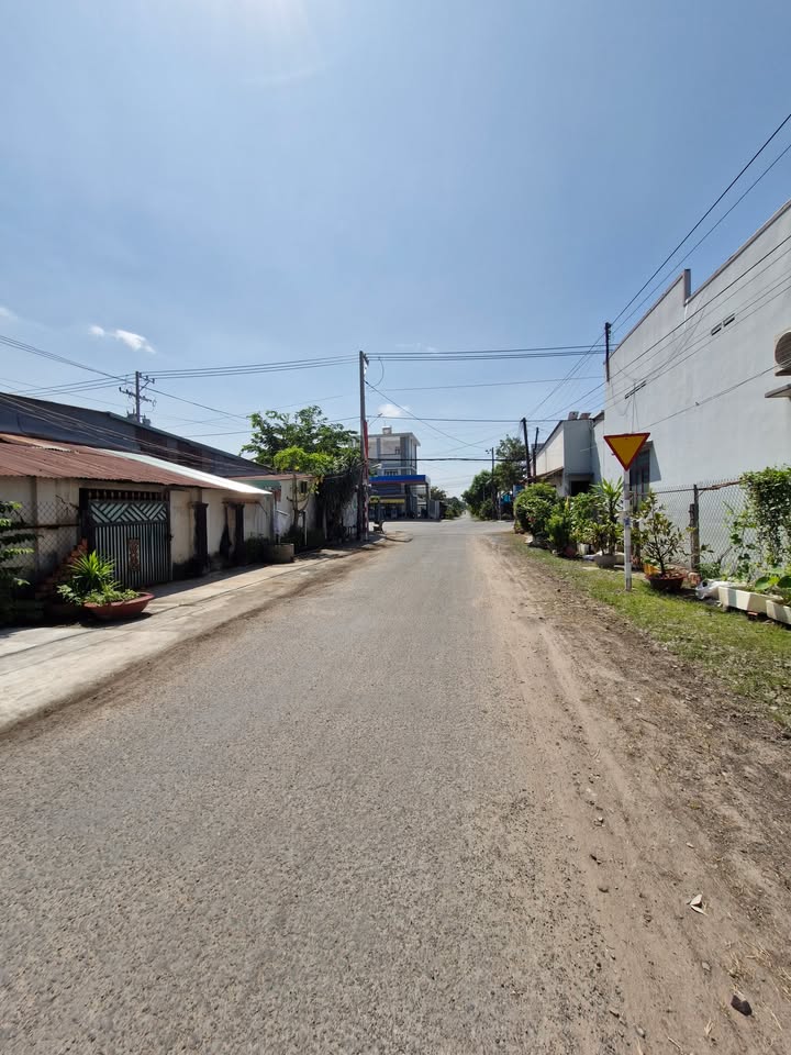 Đất nền Nguyễn Văn Linh, Trường Hòa, Hòa Thành 120m² giá 180 triệu - Vị trí đắc địa gần chợ!