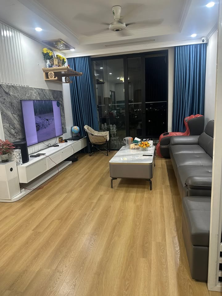 Căn hộ Royal City 72A Nguyễn Trãi 2PN giá 20 triệu - Full nội thất mới