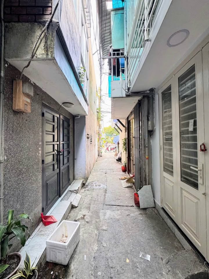 Nhà riêng 1 trệt 1 lầu tại Bình Tân 15m² giá 2.1 tỷ - Khu dân cư an ninh