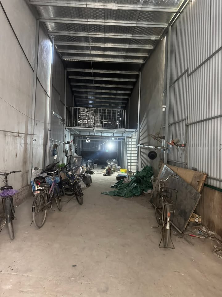 Kho/xưởng cho thuê tại Tây Mỗ 115m² - Ô tô vào tận nơi!