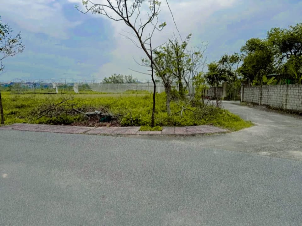 Đất 4 mặt tiền Thạch Hạ, Hà Tĩnh 300m² giá 4 tỷ - Tiềm năng kinh doanh lớn!