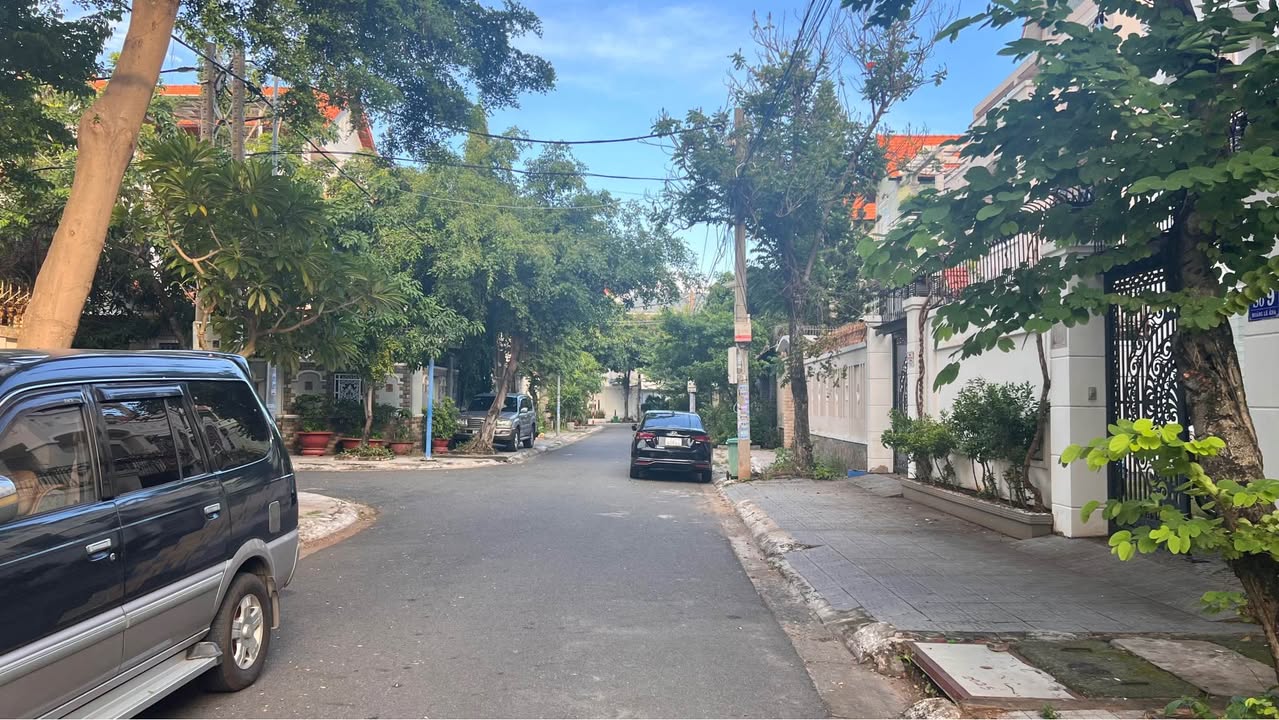 Biệt thự khu Đại An, phường 9, Vũng Tàu 245m² giá 23.5 tỷ - Khu dân trí cao, hướng Đông Nam!