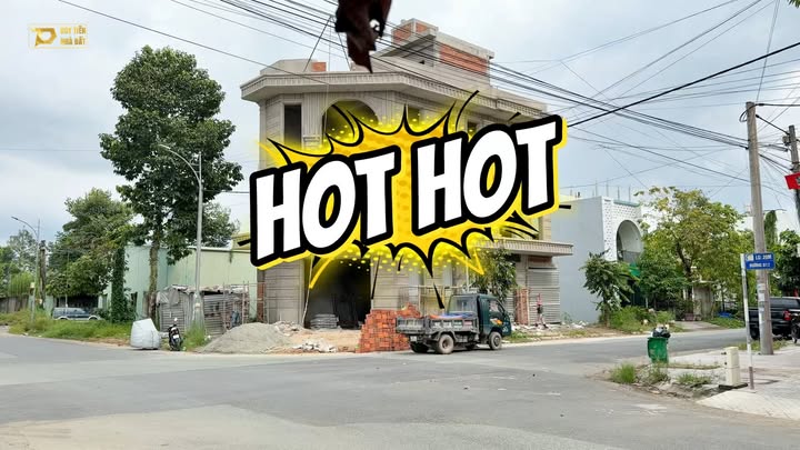 Townhouse góc hai mặt tiền KDC Hồng Loan, Cái Răng, 102m² giá 10 tỷ - Thiết kế hiện đại, thang máy cao cấp!