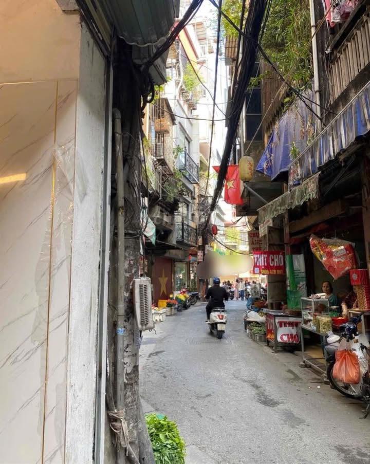 Nhà cho thuê ngõ chợ Khâm Thiên 40m² giá 22 triệu - Kinh doanh siêu đỉnh!