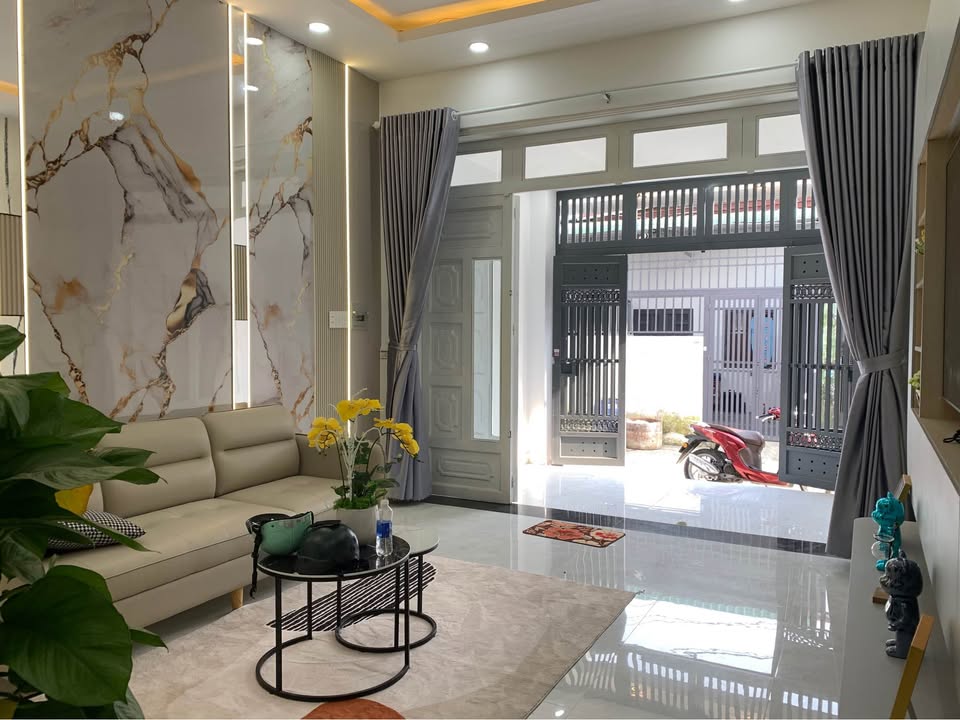 Nhà hẻm xe hơi Thới An, Quận 12, 93m² giá 6 tỷ - Sổ đỏ chính chủ, ở ngay!