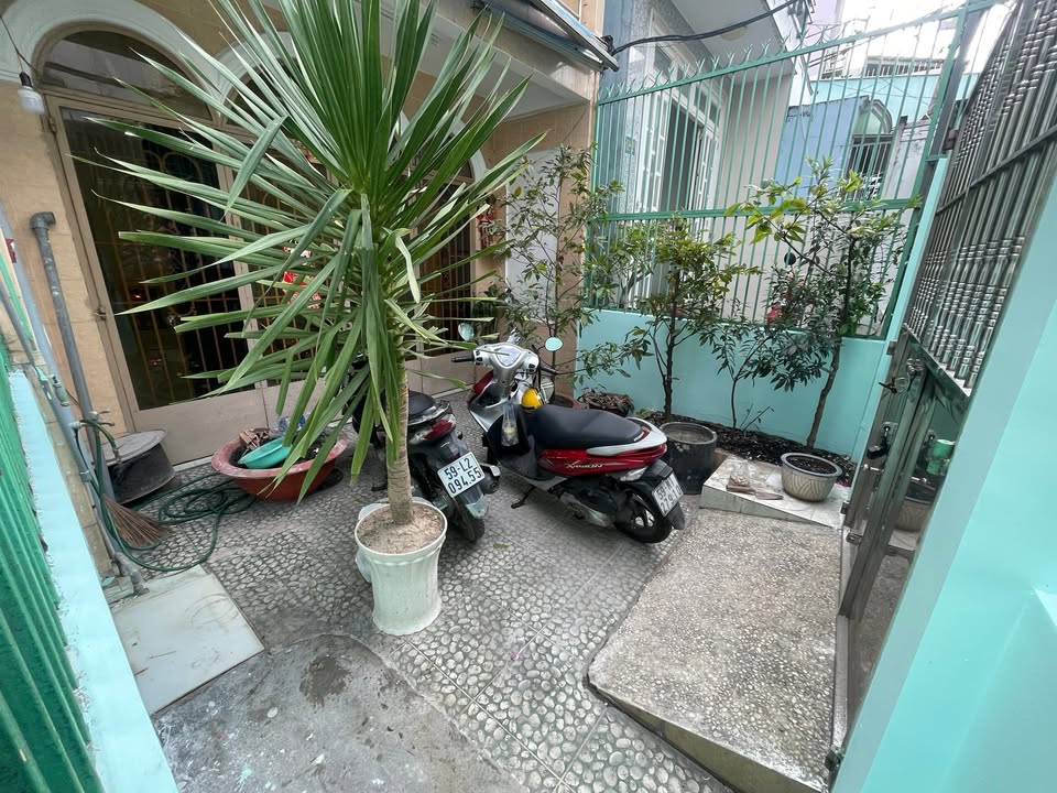 Nhà cho thuê rộng rãi đường Phạm Thế Hiển, quận 8, diện tích 160m² - Thích hợp làm kho hoặc kinh doanh online!