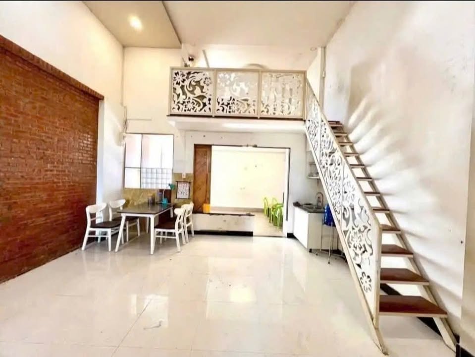 Nhà cho thuê mặt tiền đường Phú Trinh, Phan Thiết 100m² - Kinh doanh đa ngành nghề!