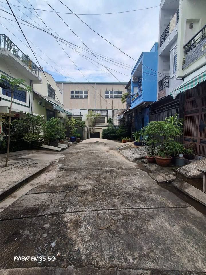 Đất nền Bình Tân 64m² giá 5.6 tỷ - Vị trí đẹp, tiềm năng phát triển!