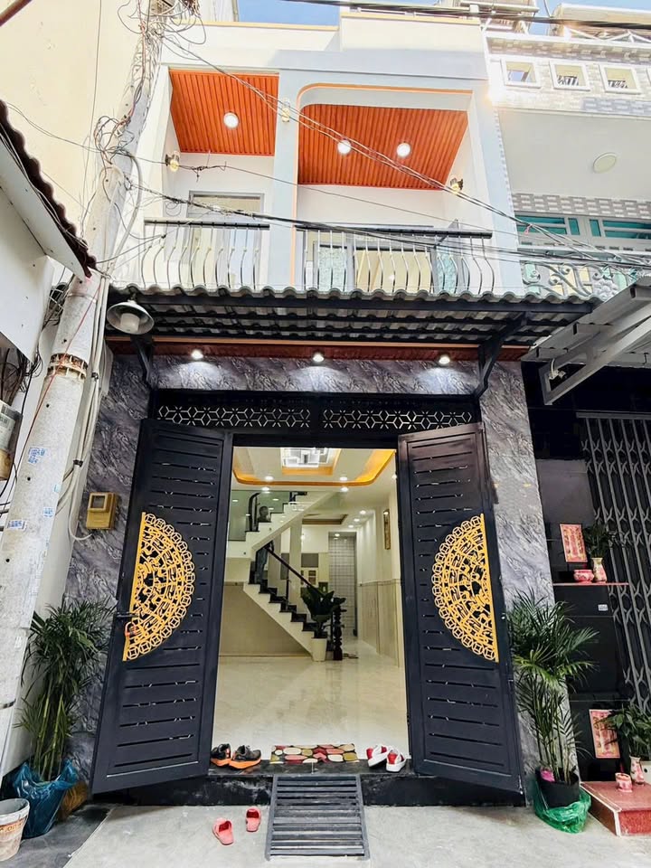 Nhà bán ở Bình Tân, 46m² giá 4.98 tỷ - Gần công viên Kênh Nước Đen!