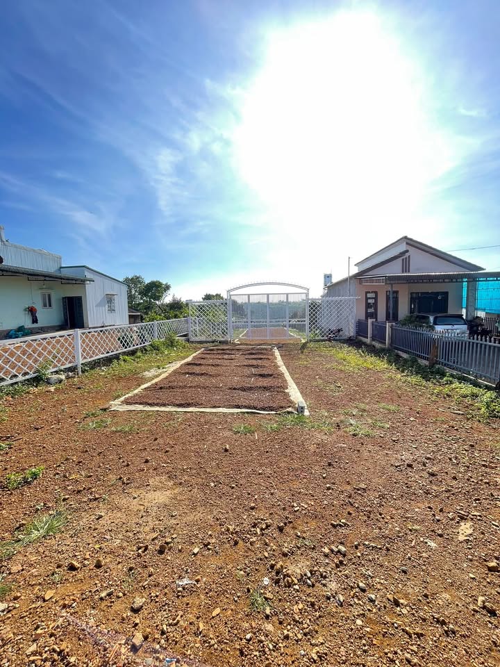 Đất thổ cư phường Lộc Tân, Bảo Lộc 1700m² giá chỉ 2 tỷ - Đầu tư sinh lời ngay!