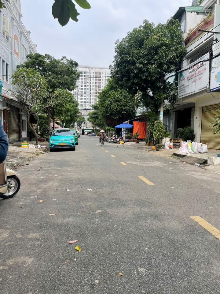 Đất nền đường số 6, Bình Trị Đông B, Bình Tân 175m² giá 11 tỷ - Tiềm năng phát triển cao!