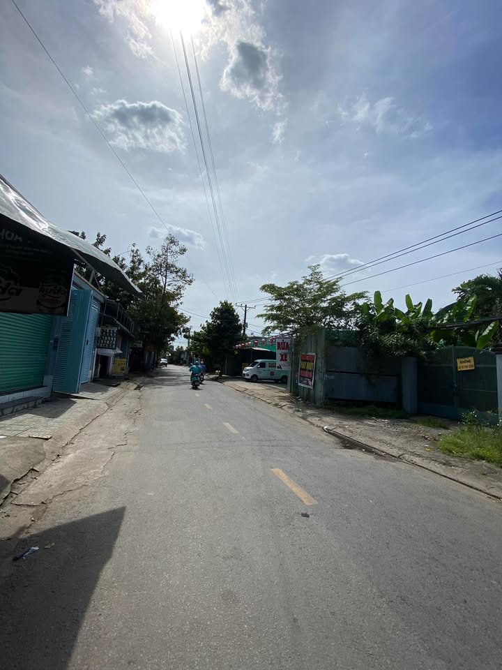 Đất mặt hẻm 8m thông Xuân Thới Sơn 64m² giá 2.5 tỷ - Pháp lý rõ ràng, đầu tư sinh lời!